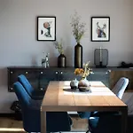 Zum Zollhaus 4*