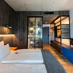 酒店 Zum Zollhaus 4*
