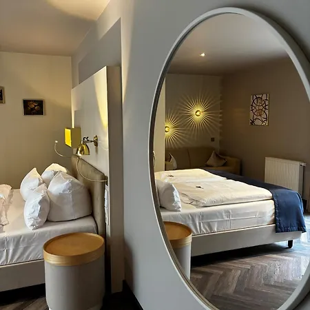 Zum Zollhaus Отель 4*