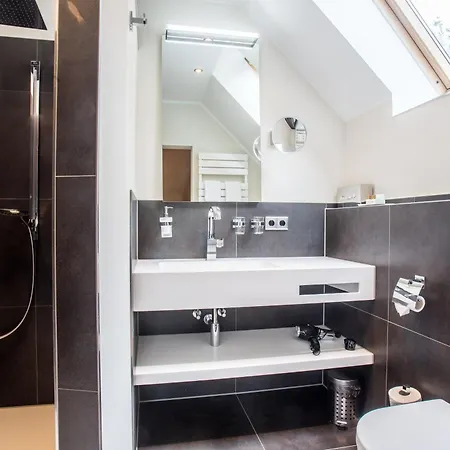 Zum Zollhaus Hotel 4*