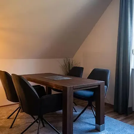 Zum Zollhaus 호텔 라스테데