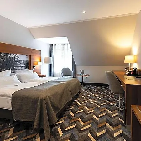 Zum Zollhaus 4*