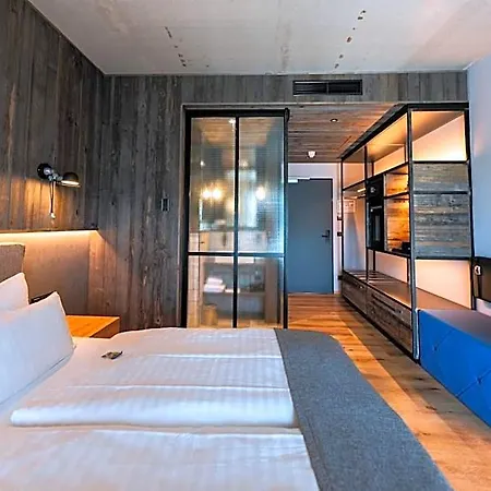 Hotel Zum Zollhaus 4*