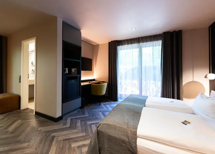 Hotel Zum Zollhaus 4*