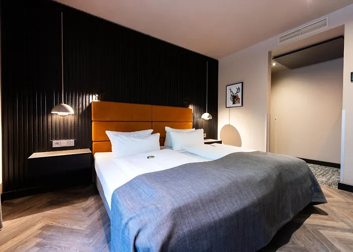Zum Zollhaus Szálloda 4*